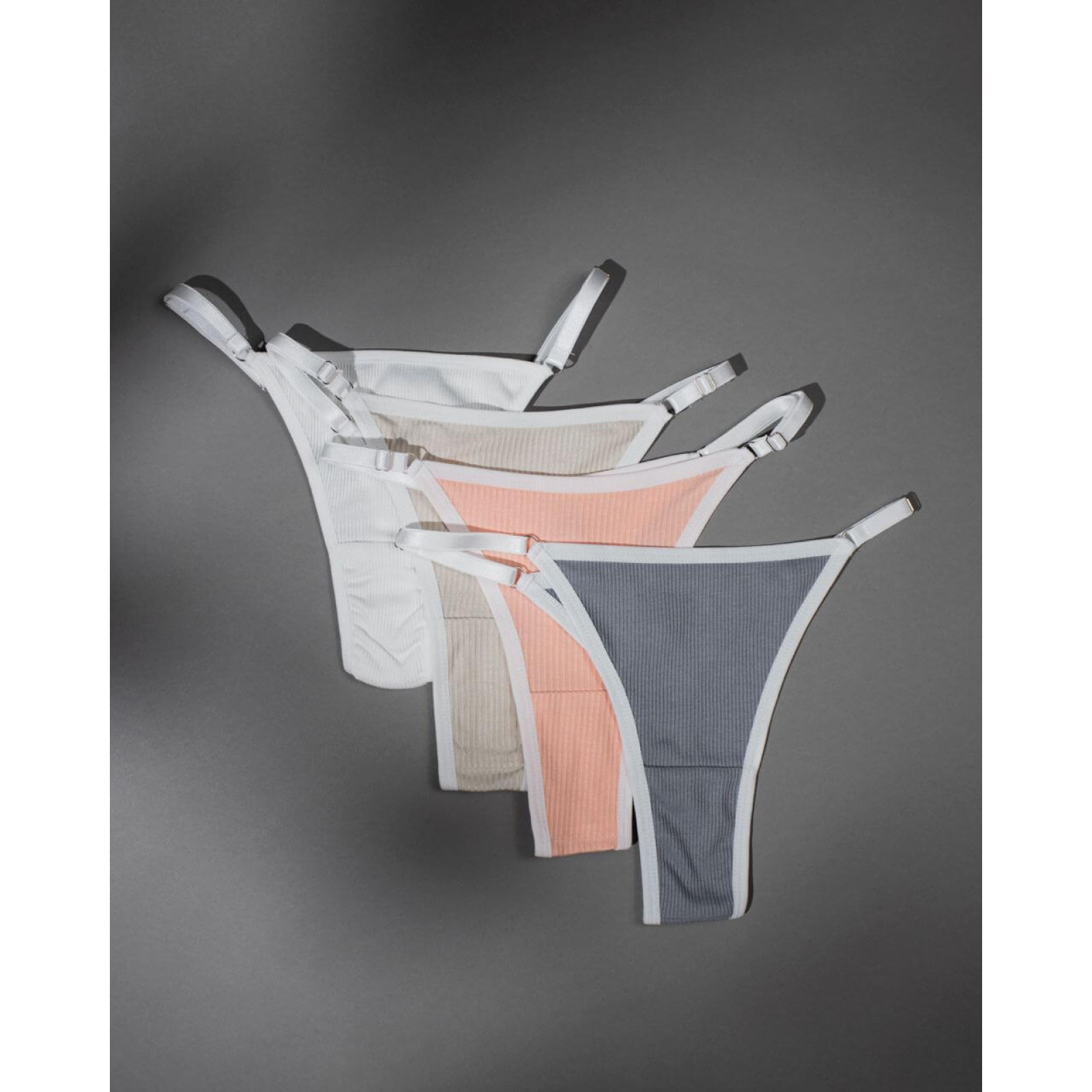 Onesize adjustable thong set